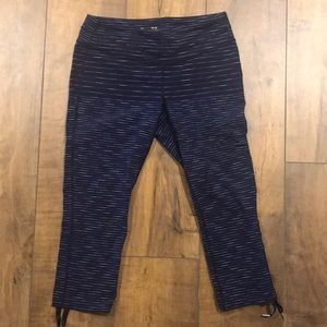 Lucy crop legging- like new!!